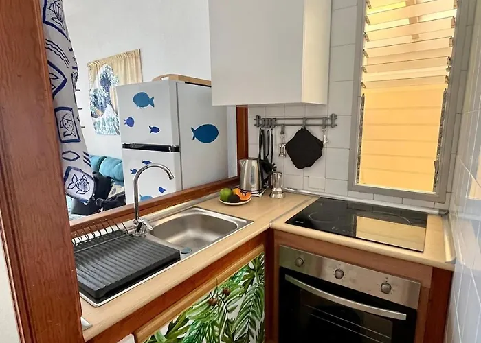 Casa De Olas - Ocean Front With Balcony